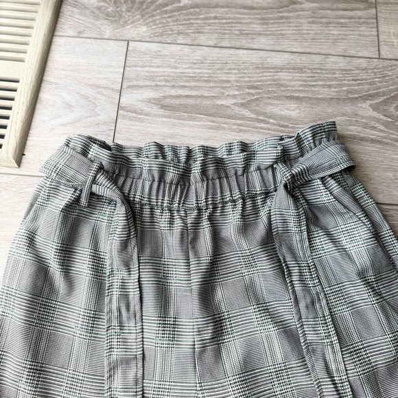 BCBGeneration Woven Tie Waist Pants - Picture 3 of 13